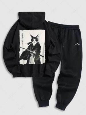 Men's Japanese Cat With Samurai Katana Pattern Kangaroo Pocket Pullover Hoodie And Fuzzy Fleece-lined Drawstring Jogger Sweatpants Set - Black